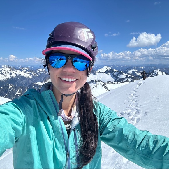 Meet your Posher, Kristin - Picture 1 of 1